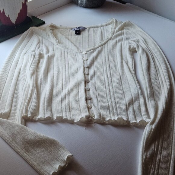 Soft Cream Ribbed Button-Front Cardigan Top – Cropped & Feminine - Picture 1 of 4